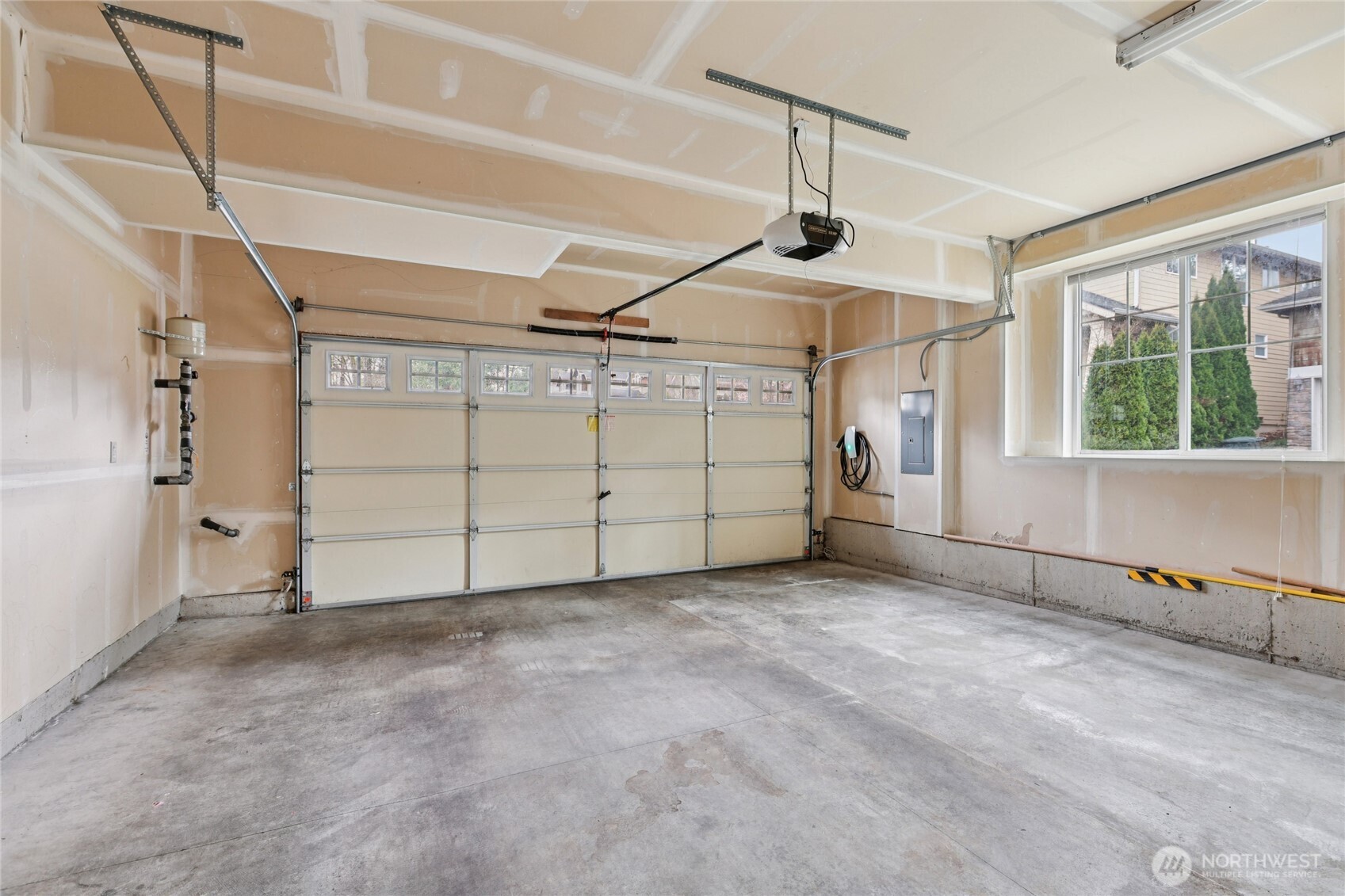 8827 NE 148th Place Kenmore WA 98028