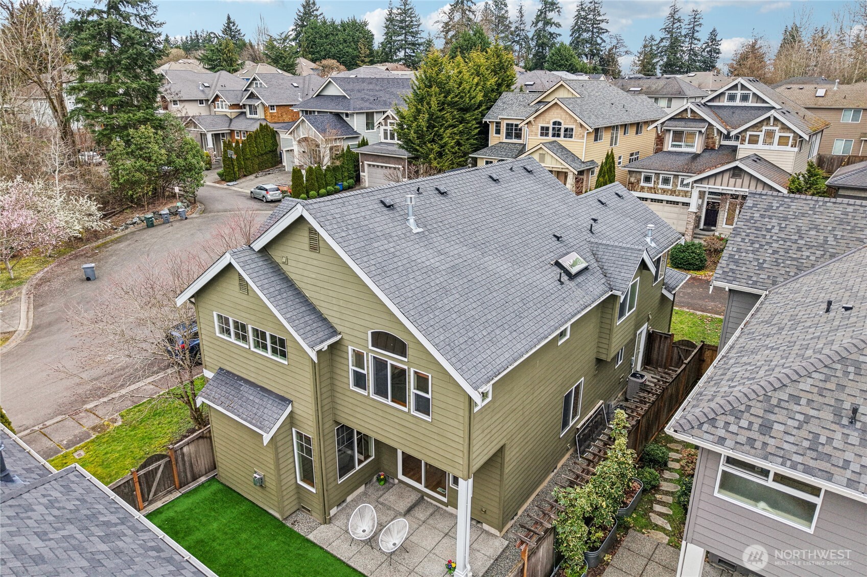 8827 NE 148th Place Kenmore WA 98028