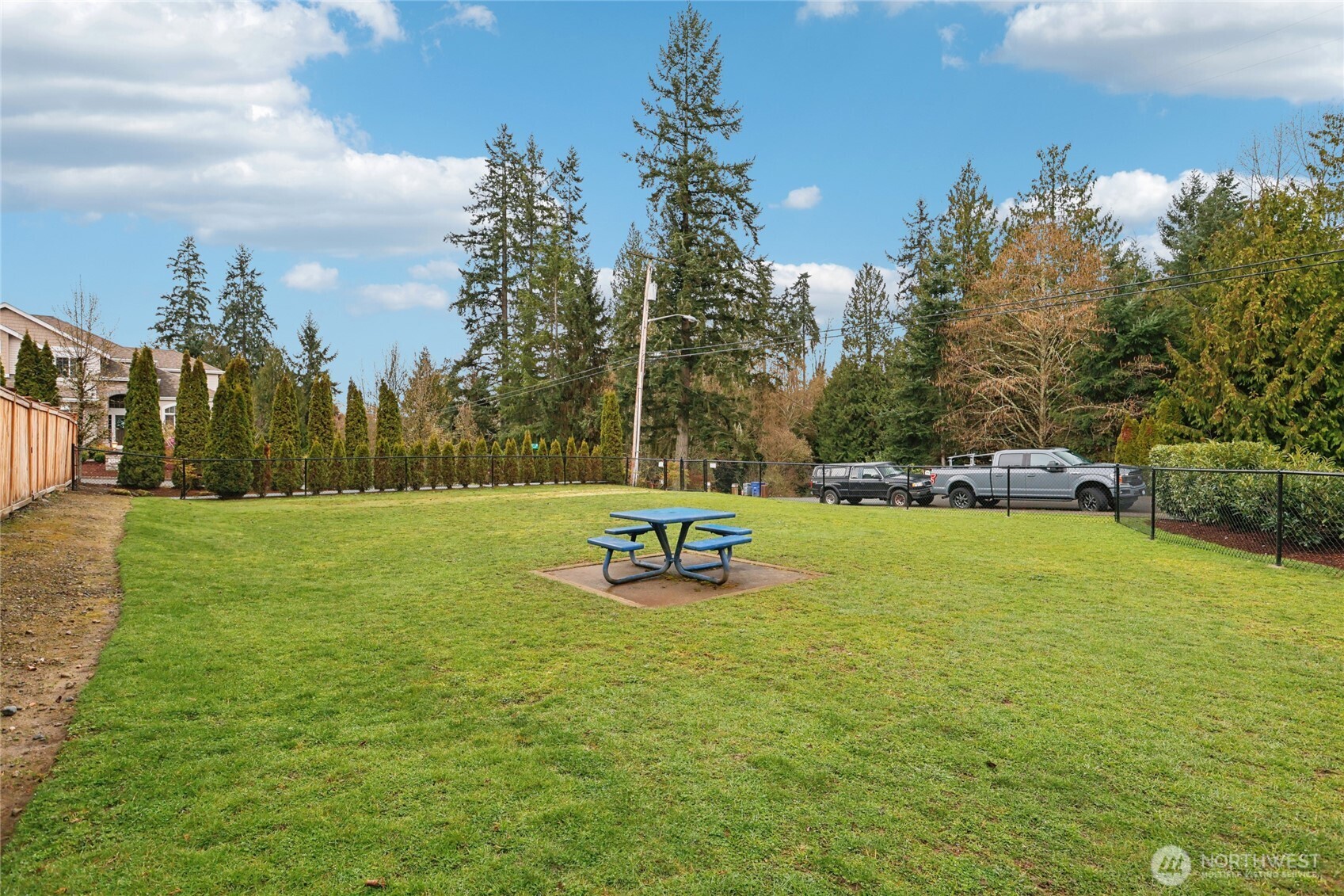8827 NE 148th Place Kenmore WA 98028