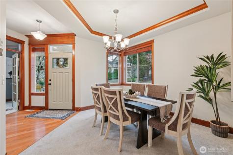 8827 NE 148th Place Kenmore WA 98028