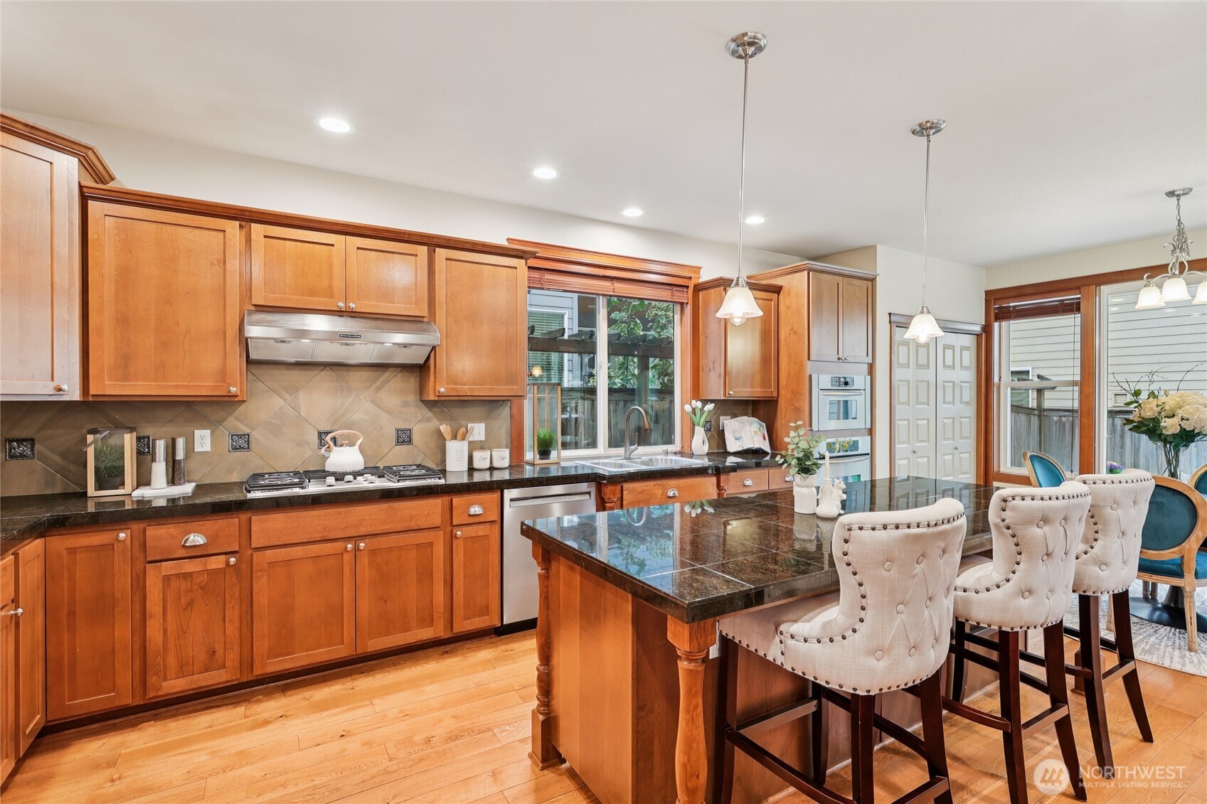 8827 NE 148th Place Kenmore WA 98028