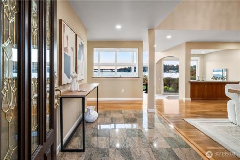 106 Cascade Key Bellevue WA 98006