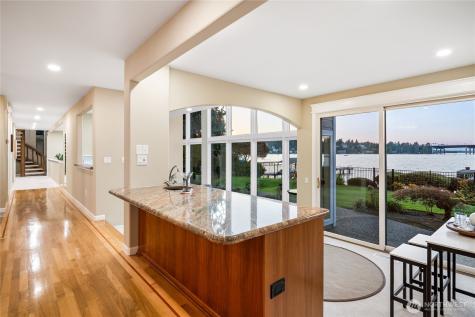 106 Cascade Key Bellevue WA 98006