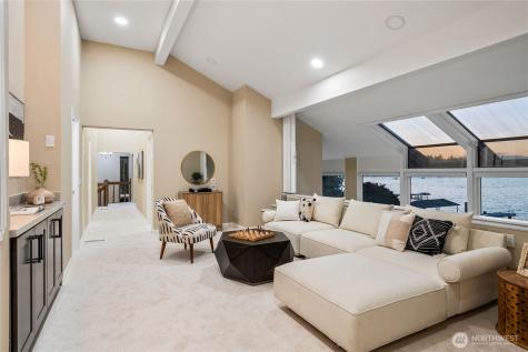 106 Cascade Key Bellevue WA 98006