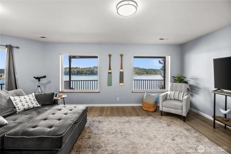 91 E Franjo Beach Drive Shelton WA 98584