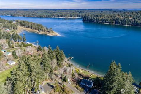 91 E Franjo Beach Drive Shelton WA 98584
