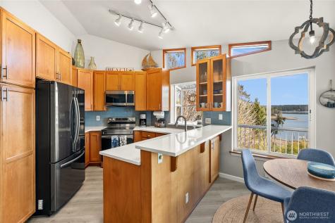 91 E Franjo Beach Drive Shelton WA 98584