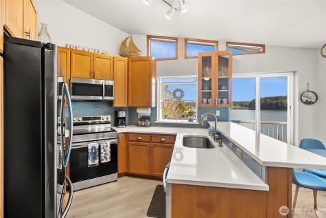 91 E Franjo Beach Drive Shelton WA 98584
