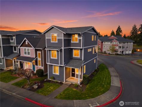 13319 96th Avenue Ct E Puyallup WA 98373