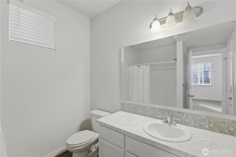 13319 96th Avenue Ct E Puyallup WA 98373