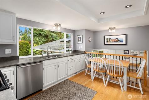 7388 126th Place SE Newcastle WA 98056