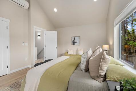 4230 Graham Street Seattle WA 98118