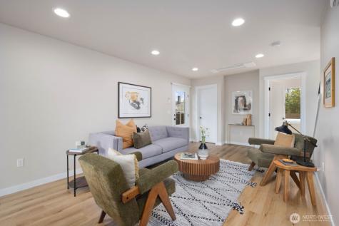 4230 Graham Street Seattle WA 98118