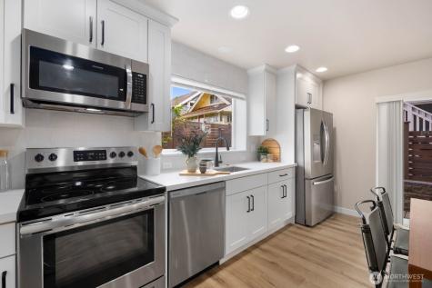 4230 Graham Street Seattle WA 98118