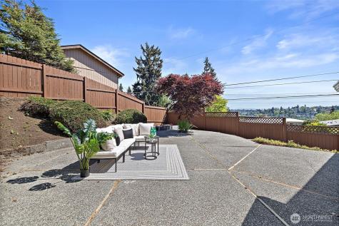 3415 24th Avenue W Seattle WA 98199