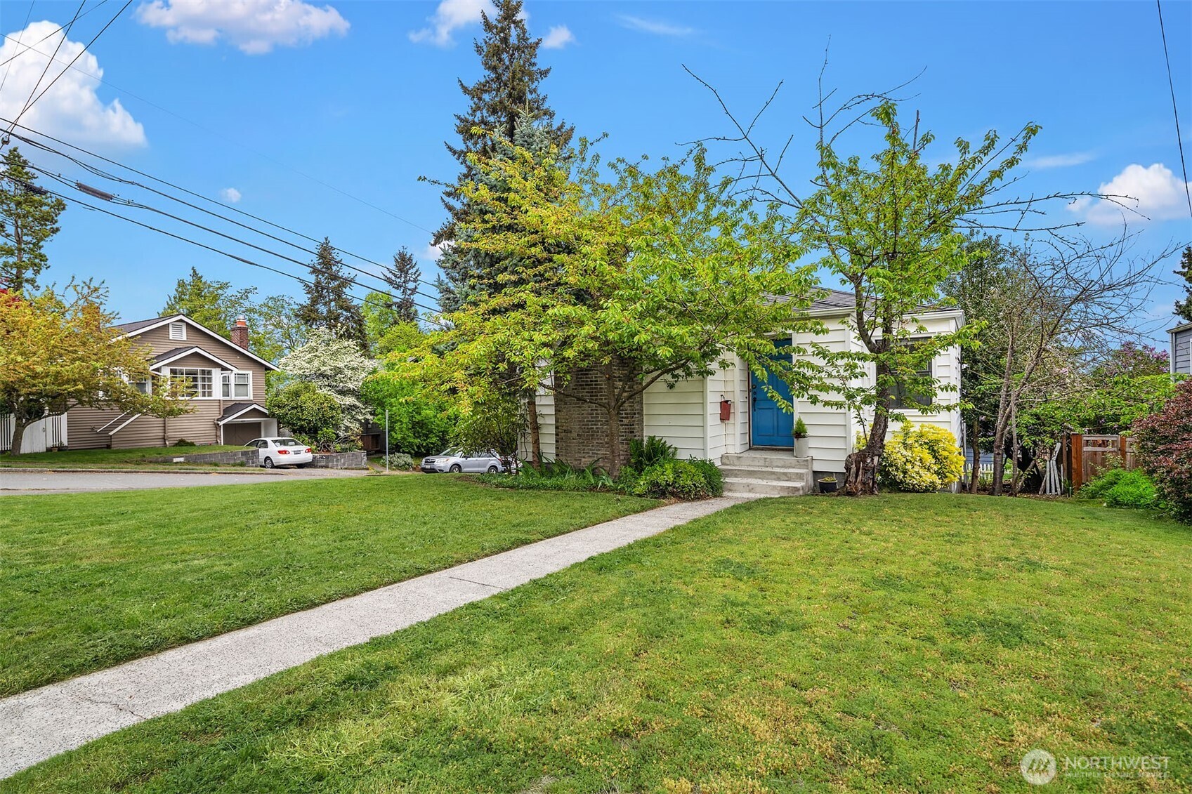 8622 17th Avenue NE Seattle WA 98115