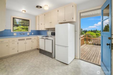 8622 17th Avenue NE Seattle WA 98115