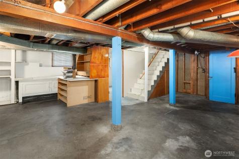 8622 17th Avenue NE Seattle WA 98115