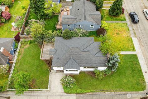 8622 17th Avenue NE Seattle WA 98115