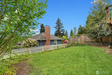8622 17th Avenue NE Seattle WA 98115