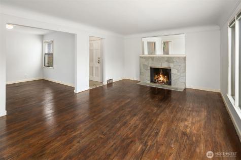 8622 17th Avenue NE Seattle WA 98115