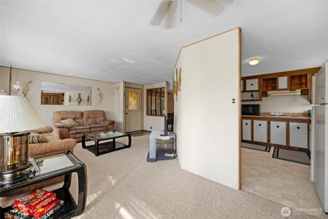 1415 SE 84th Street W Everett WA 98208