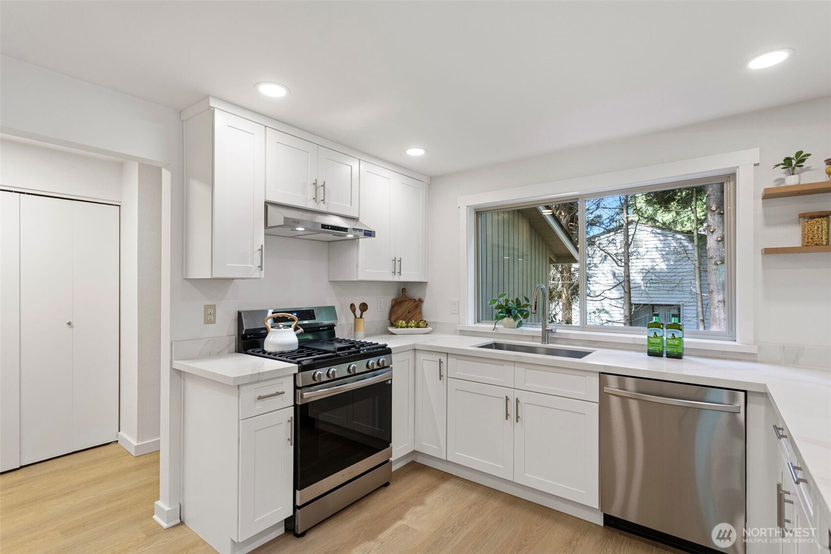 4800 152nd Place SE Bellevue WA 98006