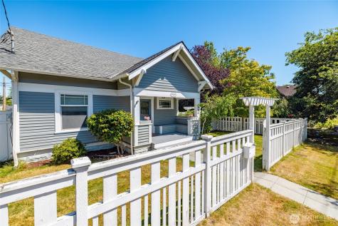 1506 12th Street Anacortes WA 98221