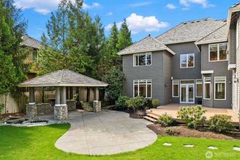 2330 279th Drive SE Sammamish WA 98075