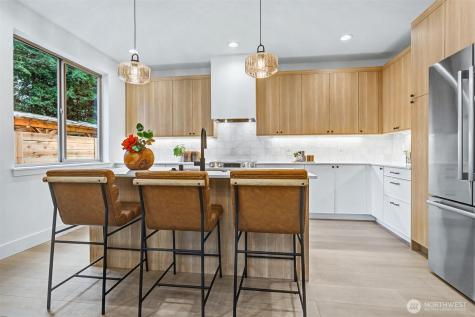 11247 108th Avenue NE Kirkland WA 98033