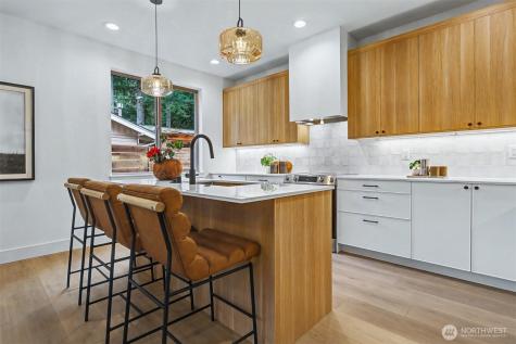 11247 108th Avenue NE Kirkland WA 98033