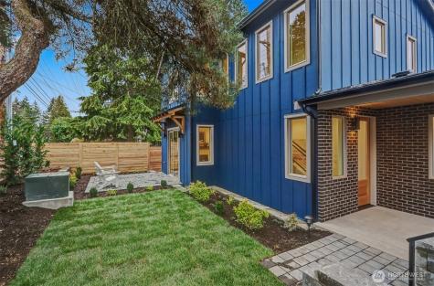 11247 108th Avenue NE Kirkland WA 98033