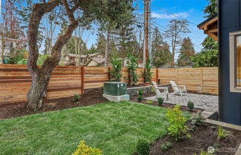 11247 108th Avenue NE Kirkland WA 98033