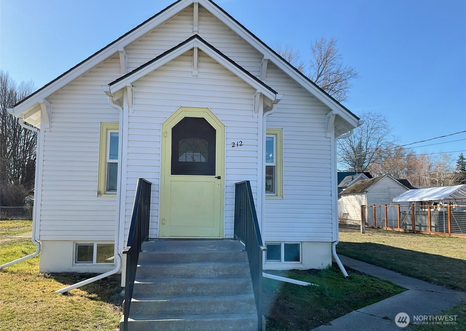 212 E Sixth Street Waitsburg WA 99361