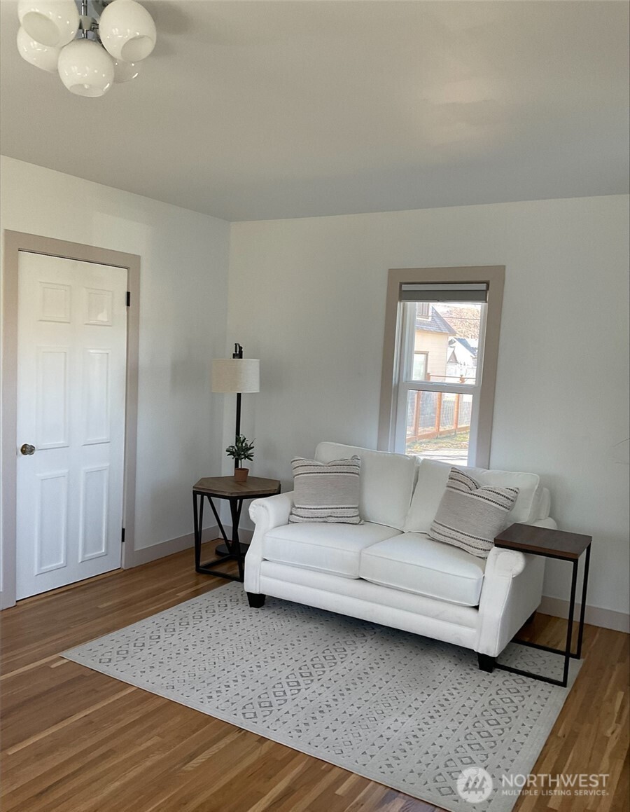 212 E Sixth Street Waitsburg WA 99361