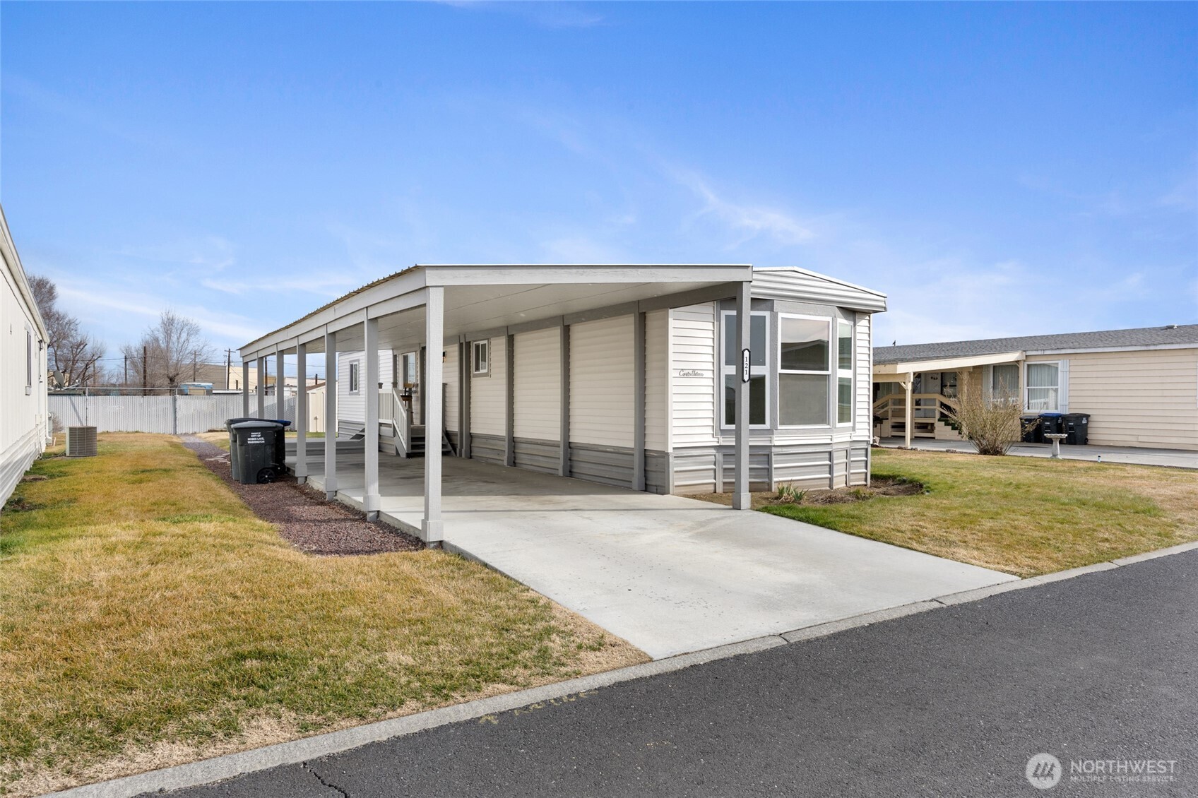 2240 W Broadway Moses Lake WA 98837