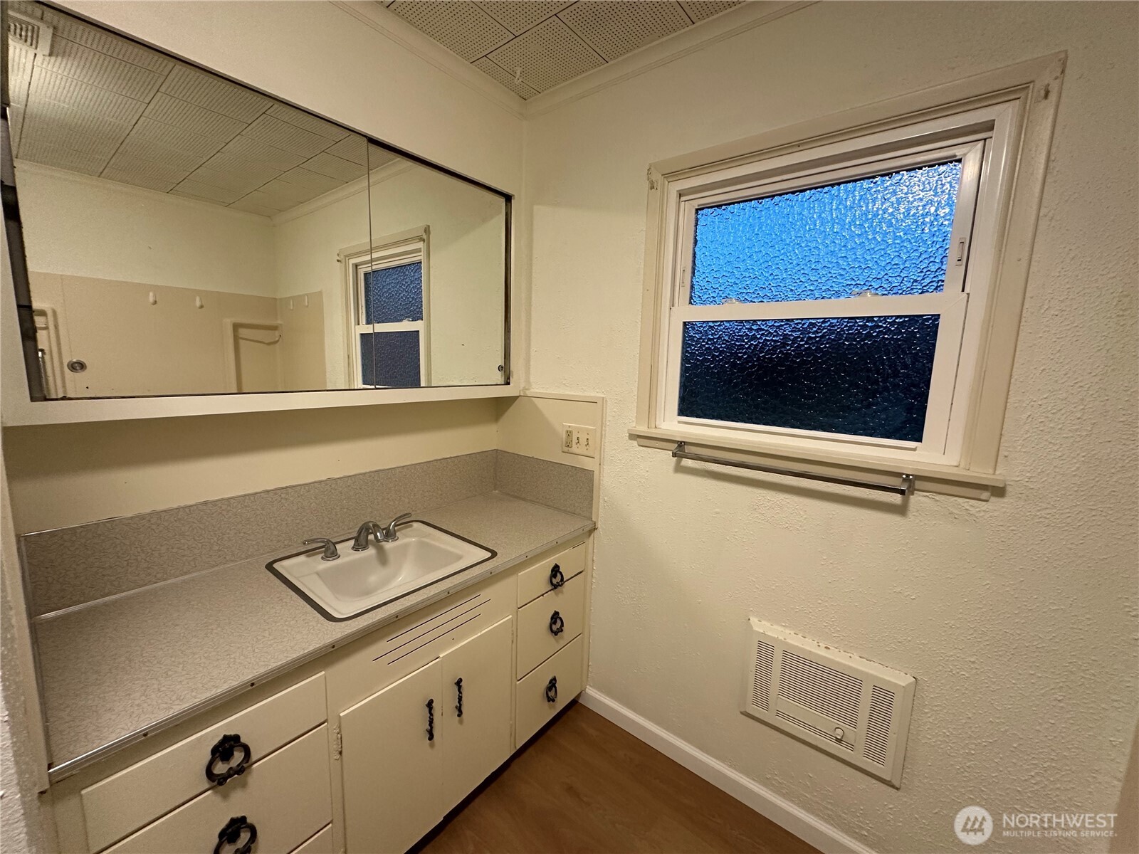 211 Latona Street Centralia WA 98531