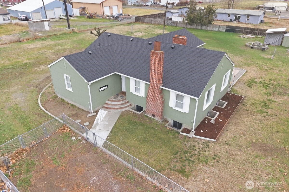 32105 S Finley Road Kennewick WA 99337