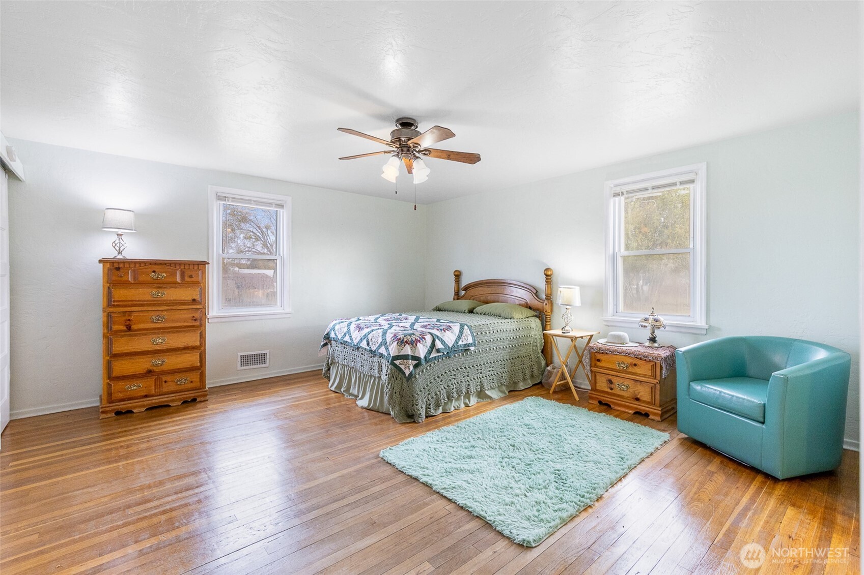 32105 S Finley Road Kennewick WA 99337