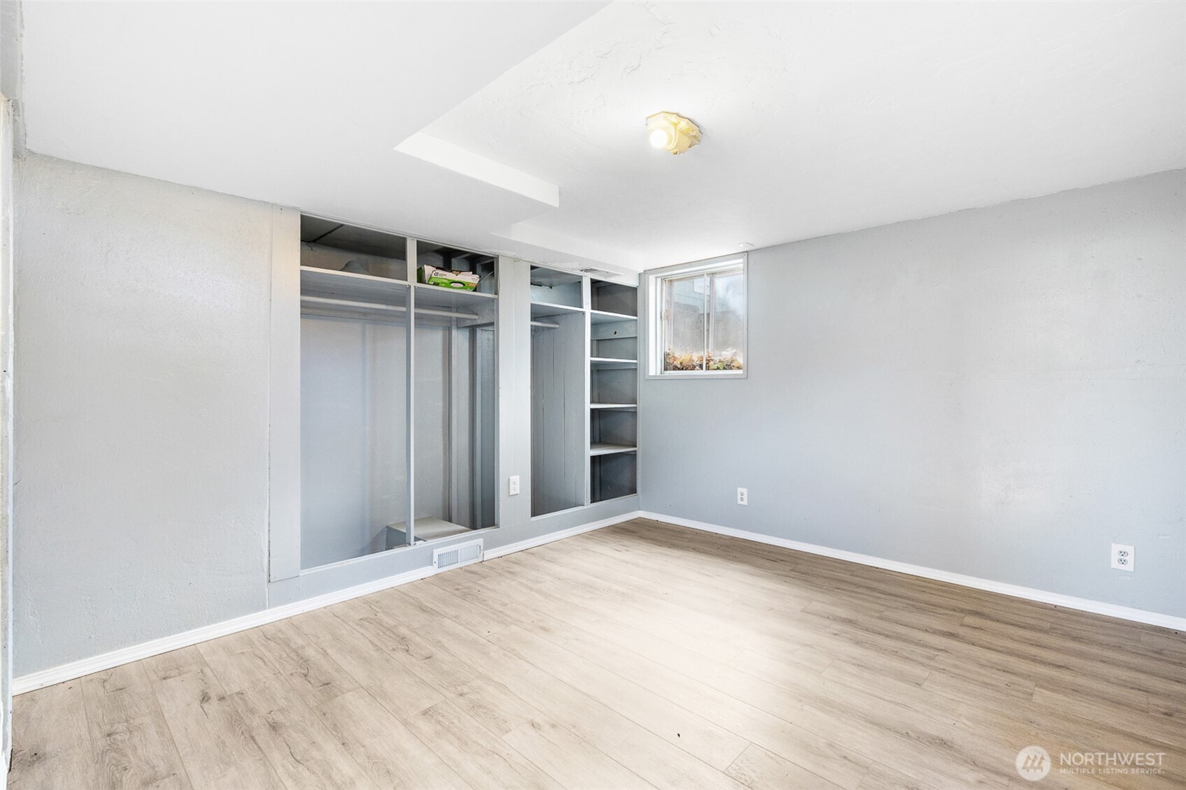 32105 S Finley Road Kennewick WA 99337