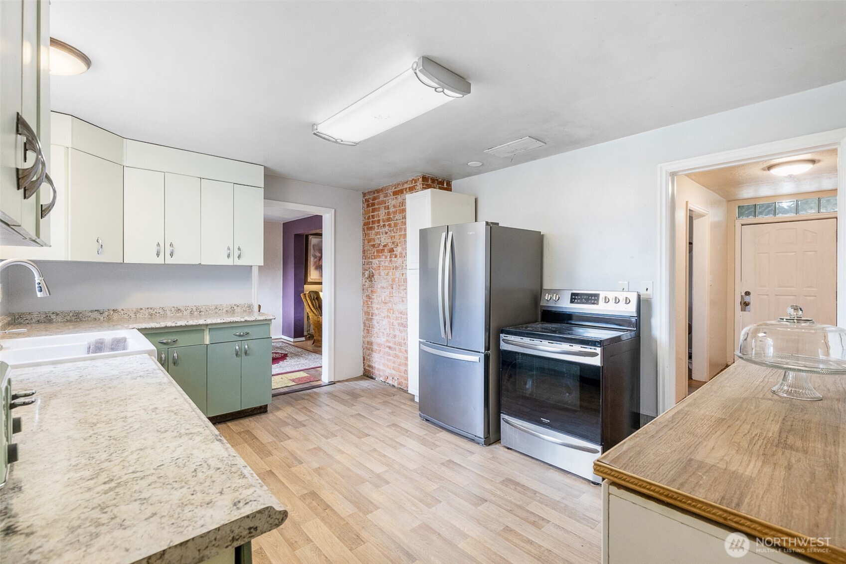 32105 S Finley Road Kennewick WA 99337