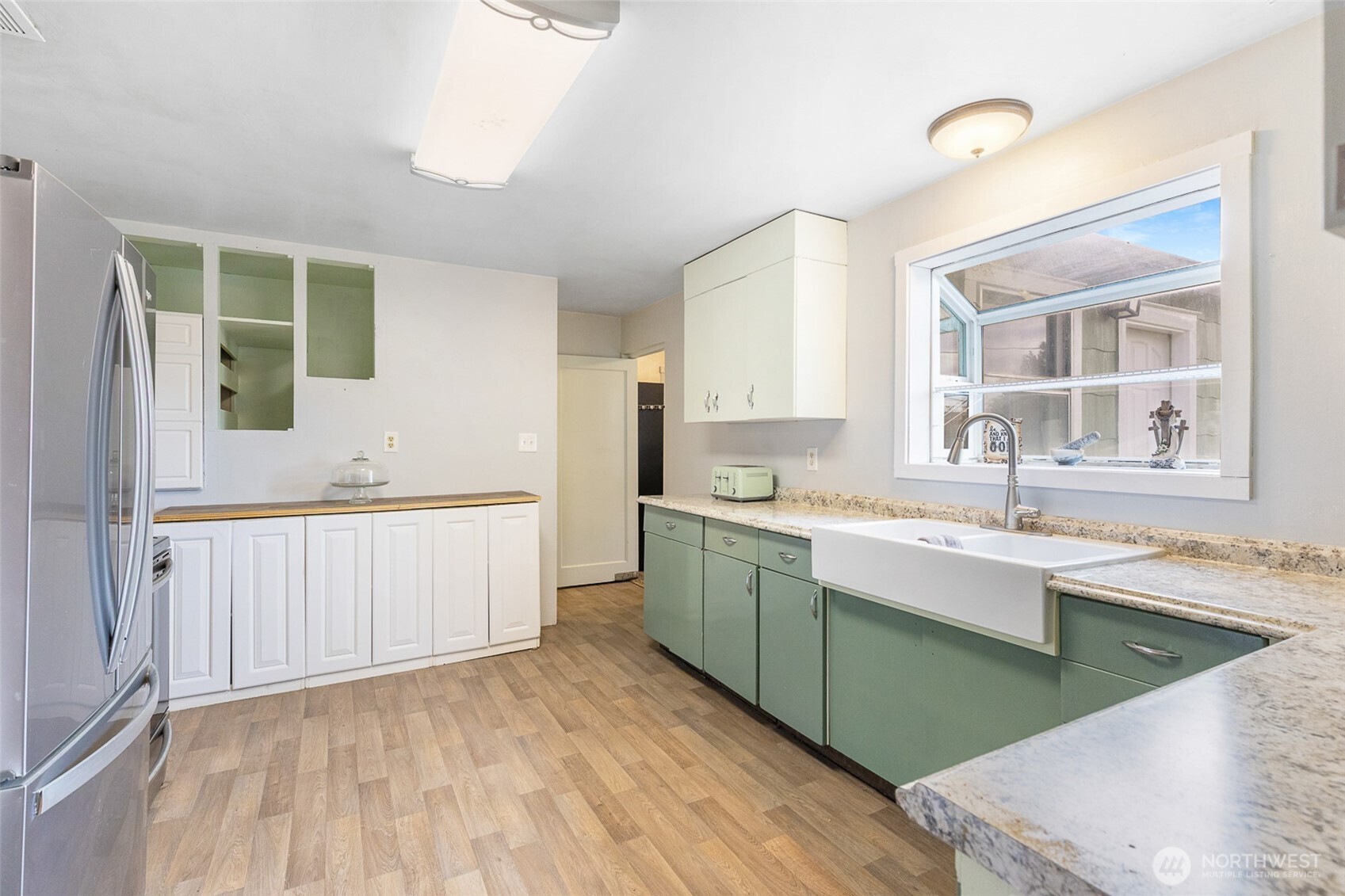 32105 S Finley Road Kennewick WA 99337