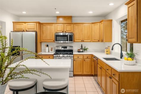 329 NE 185th Street Shoreline WA 98155