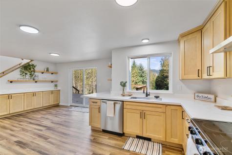 1136 Davis Lake Road Morton WA 98356