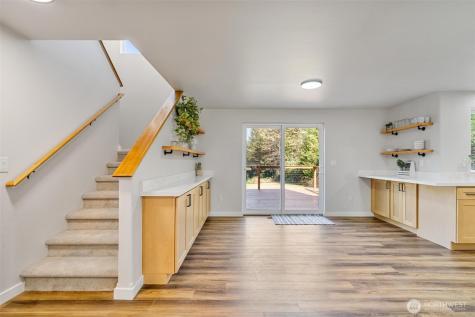 1136 Davis Lake Road Morton WA 98356