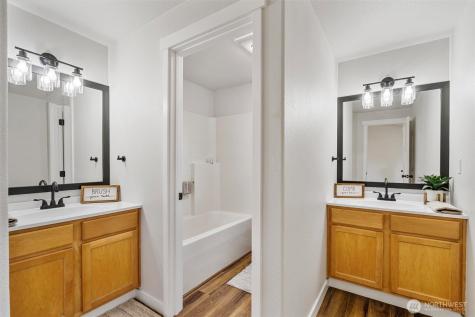 1136 Davis Lake Road Morton WA 98356