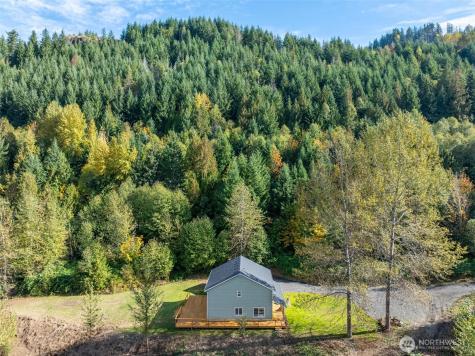 1136 Davis Lake Road Morton WA 98356