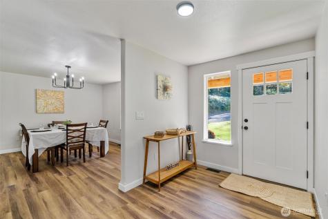 1136 Davis Lake Road Morton WA 98356