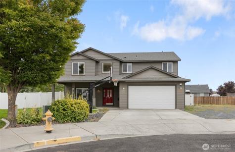 1059 July Court Moses Lake WA 98837