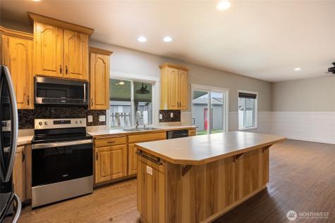 1059 July Court Moses Lake WA 98837